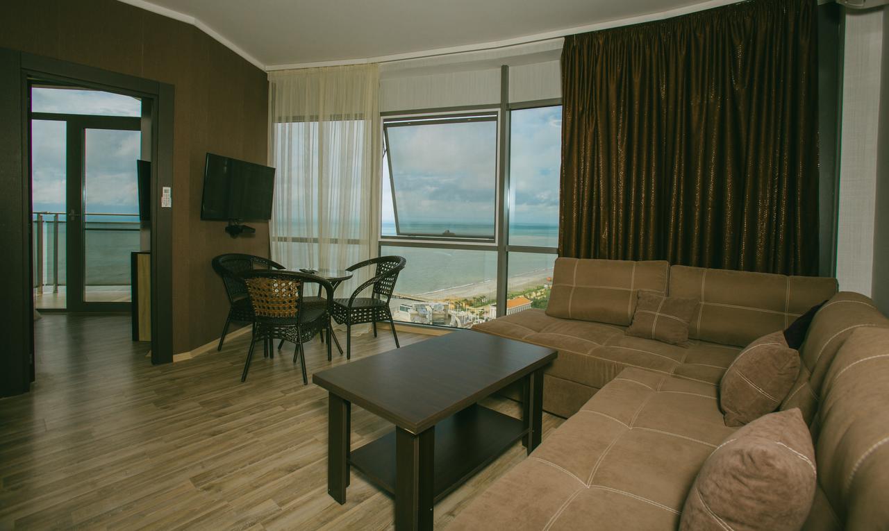 Apartment In Batumi Exteriör bild