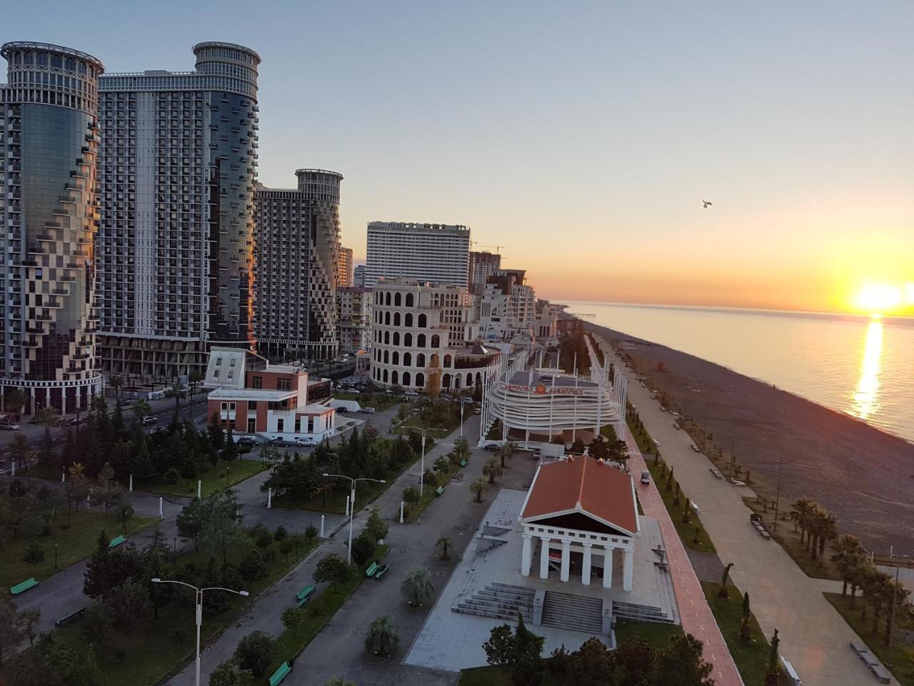 Apartment In Batumi Exteriör bild